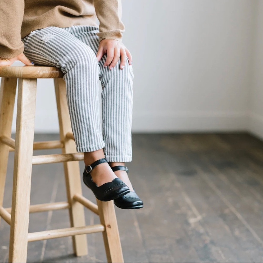 Adelisa & Co Cosecha Leather Mary Jane in Black